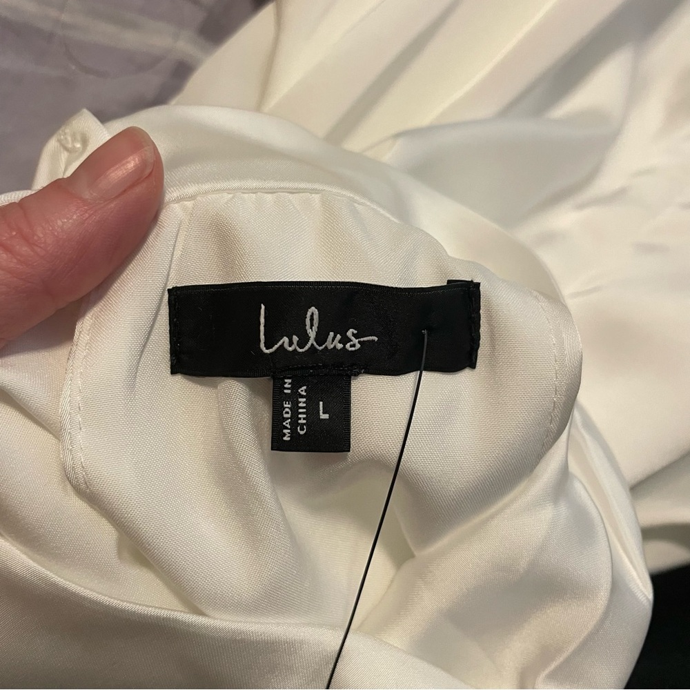 NWT Lulus Distinctive Charm White Satin Asymmetrical Midi Dress Size Large FLAW - Picture 11 of 13